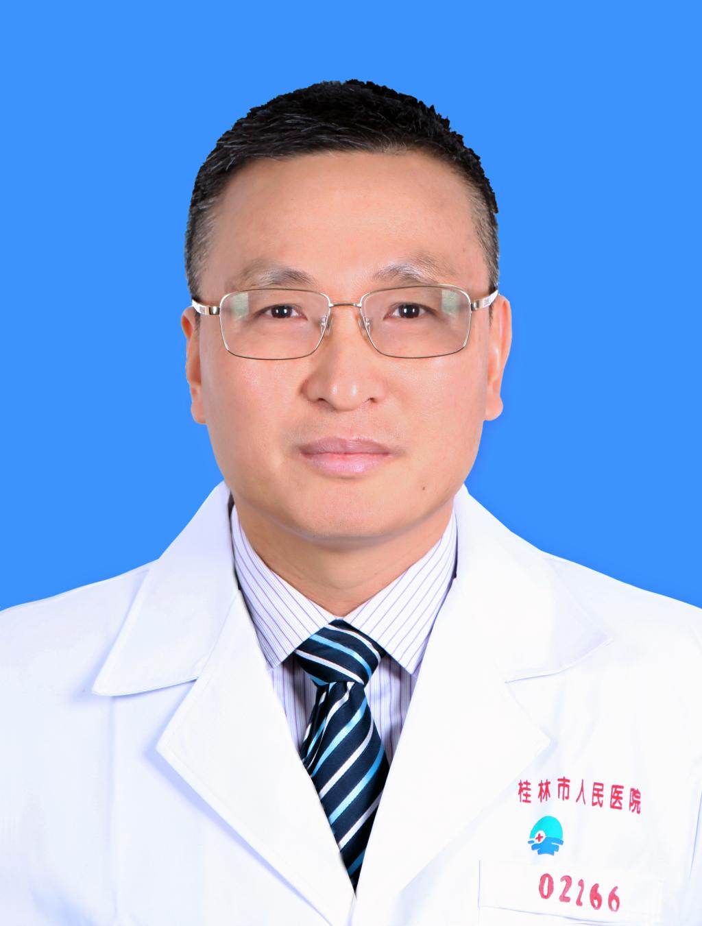 文本框: 免冠证件照